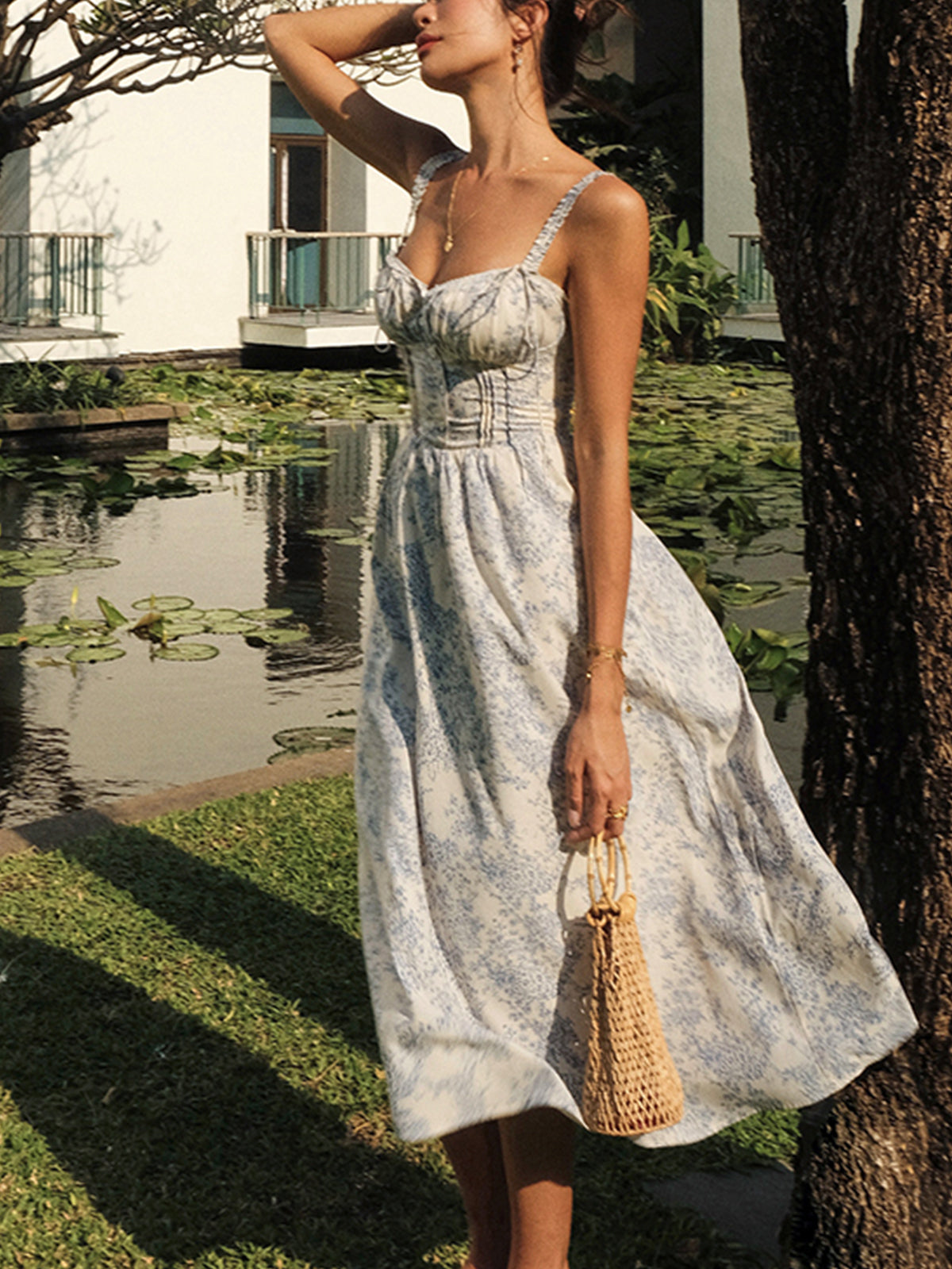 Ruœgy Robe Fleurie Bleu Cami Midi