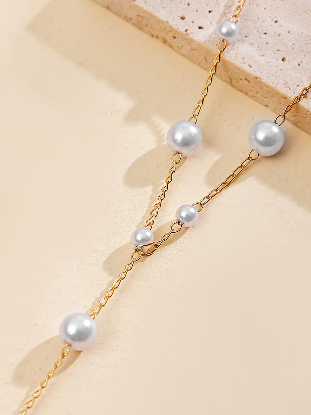 Ruœgy Pearl Drop Y-Necklace
