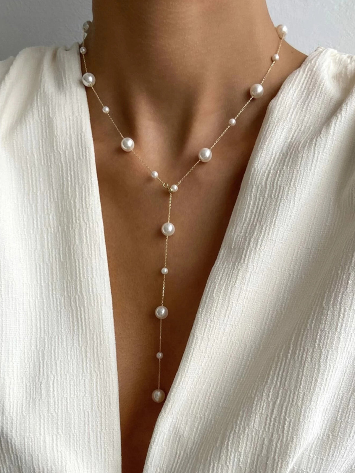 Ruœgy Pearl Drop Y-Necklace