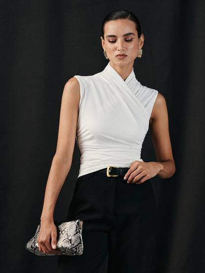 Ruœgy Cross Neck Ruched Top