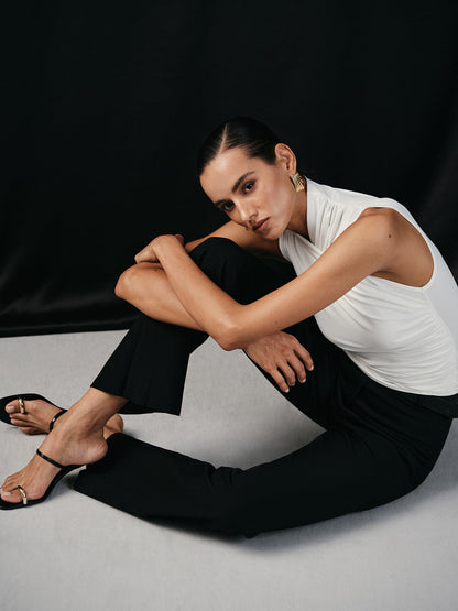 Ruœgy Cross Neck Ruched Top