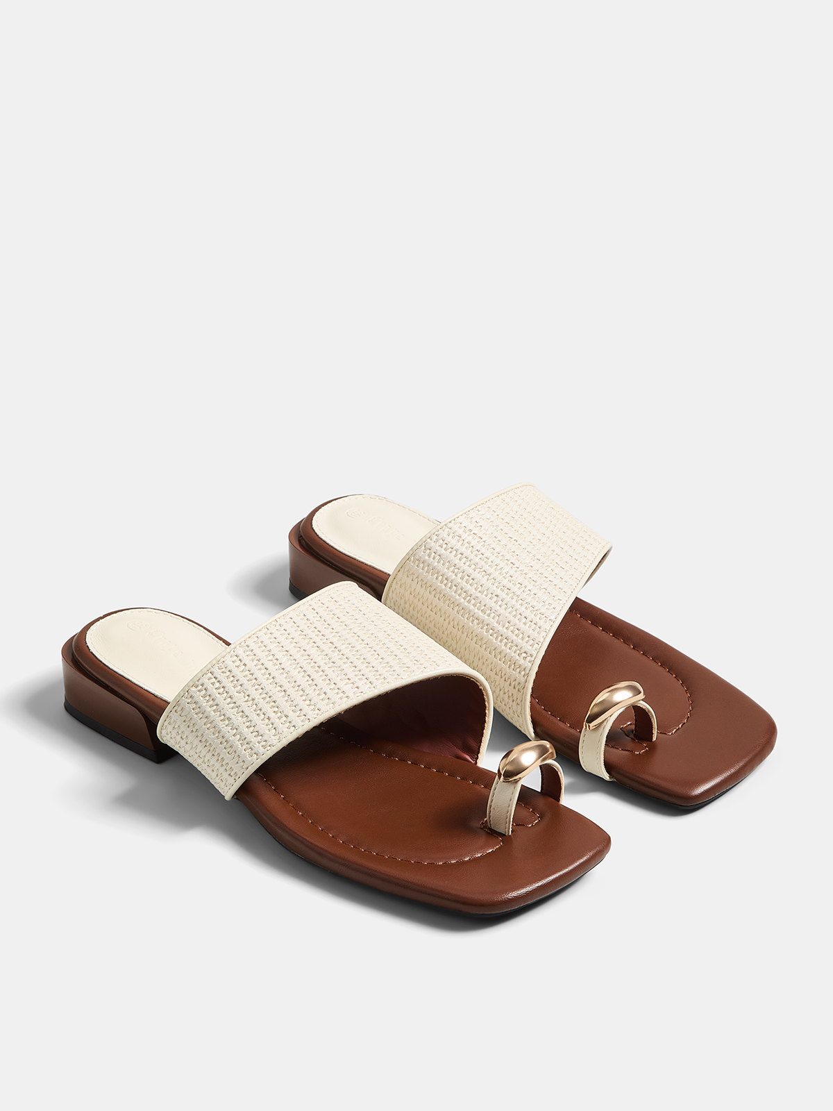 Ruœgy Sandales Plates Cuir Femme