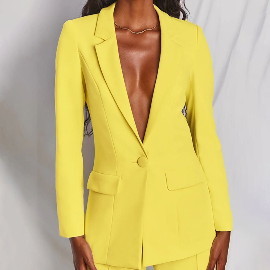 Ensemble Femme Blazer et Pantalon à Coupe Confortable et Silhouette Élégante