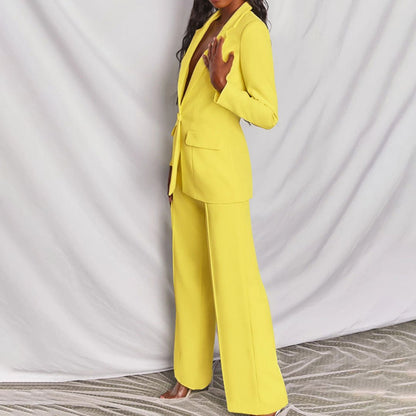 Ensemble Femme Blazer et Pantalon à Coupe Confortable et Silhouette Élégante
