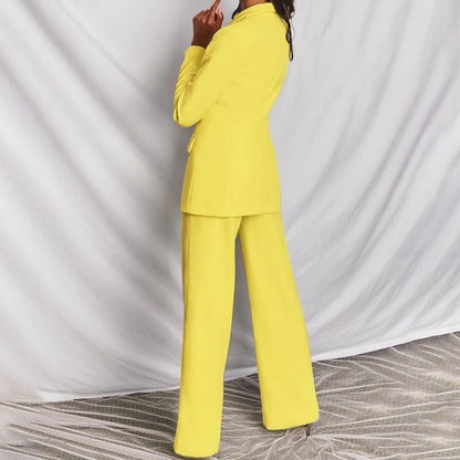 Ensemble Femme Blazer et Pantalon à Coupe Confortable et Silhouette Élégante