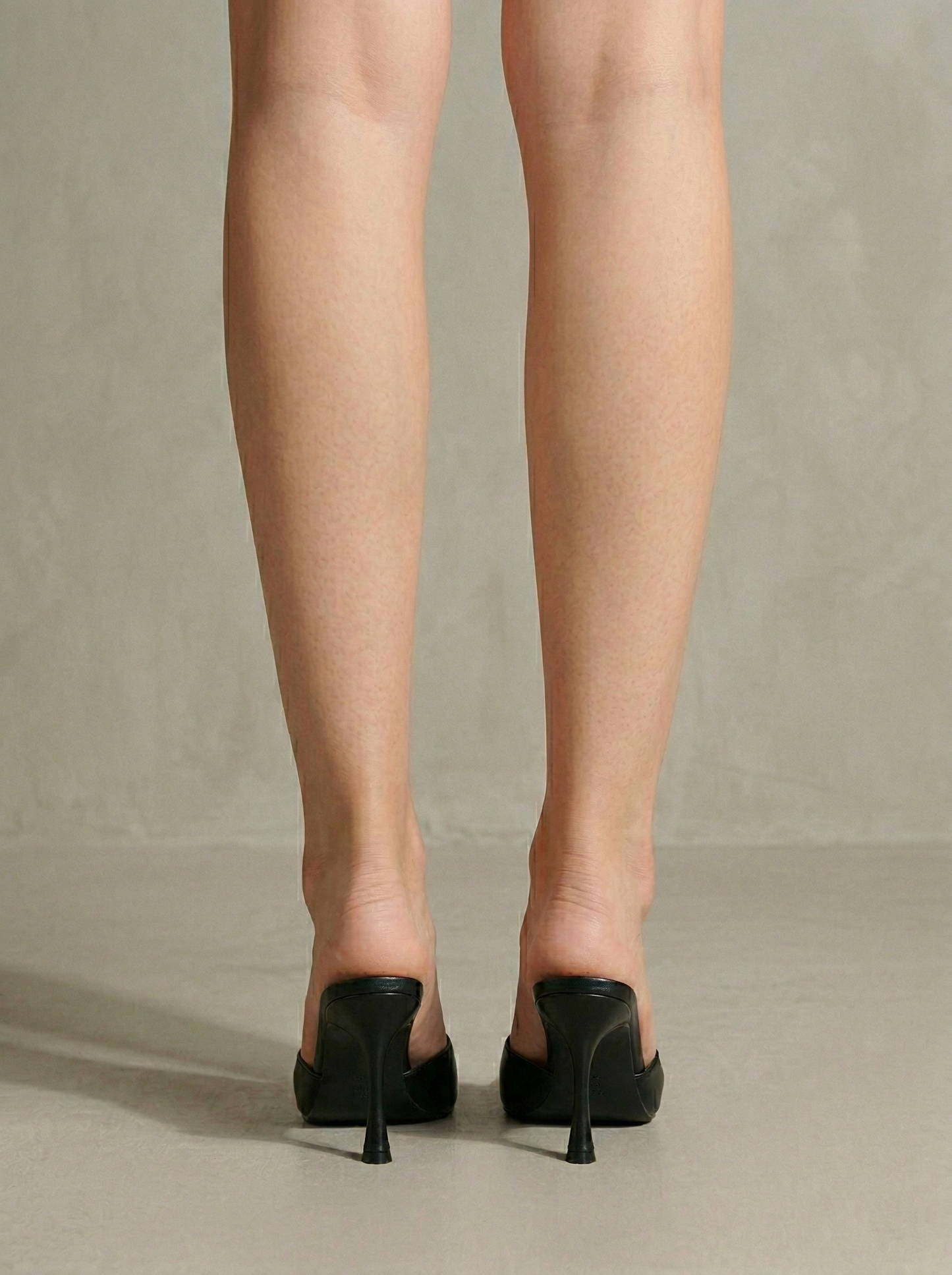 Ruœgy Mules Ouvertes à Talons Aiguilles Femme