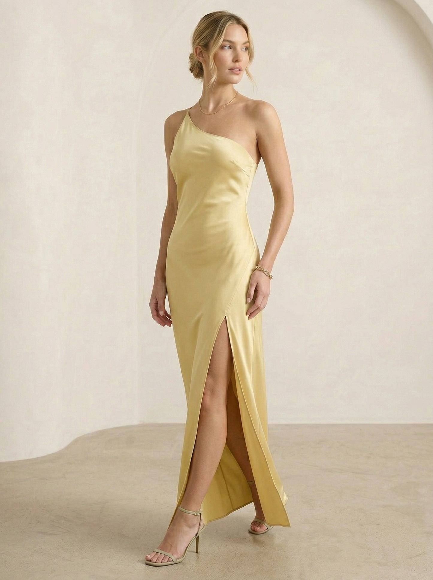 Ruœgy Robe Satinée Longue Asymétrique Femme