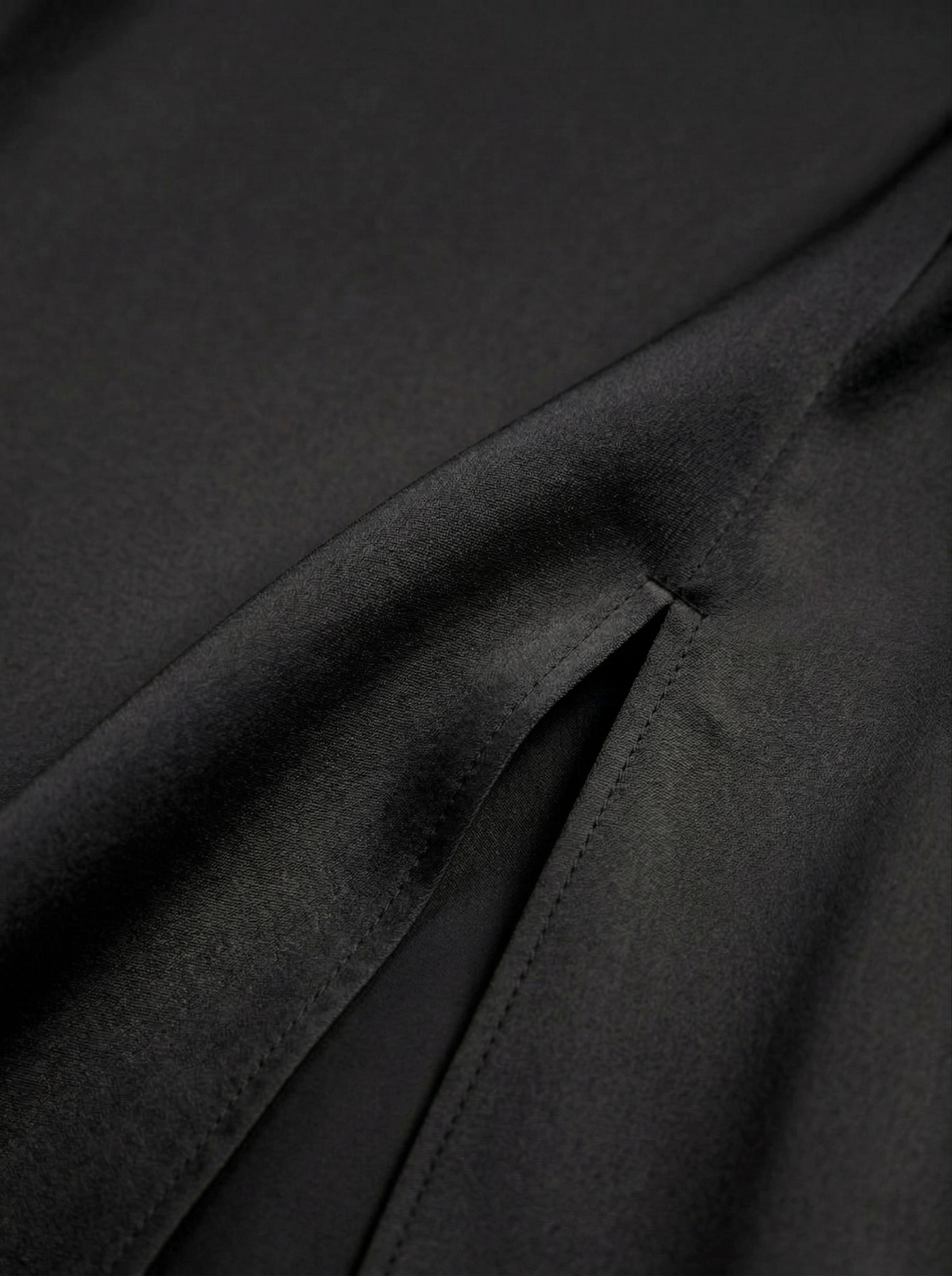 Ruœgy Robe Satinée Longue Asymétrique Femme
