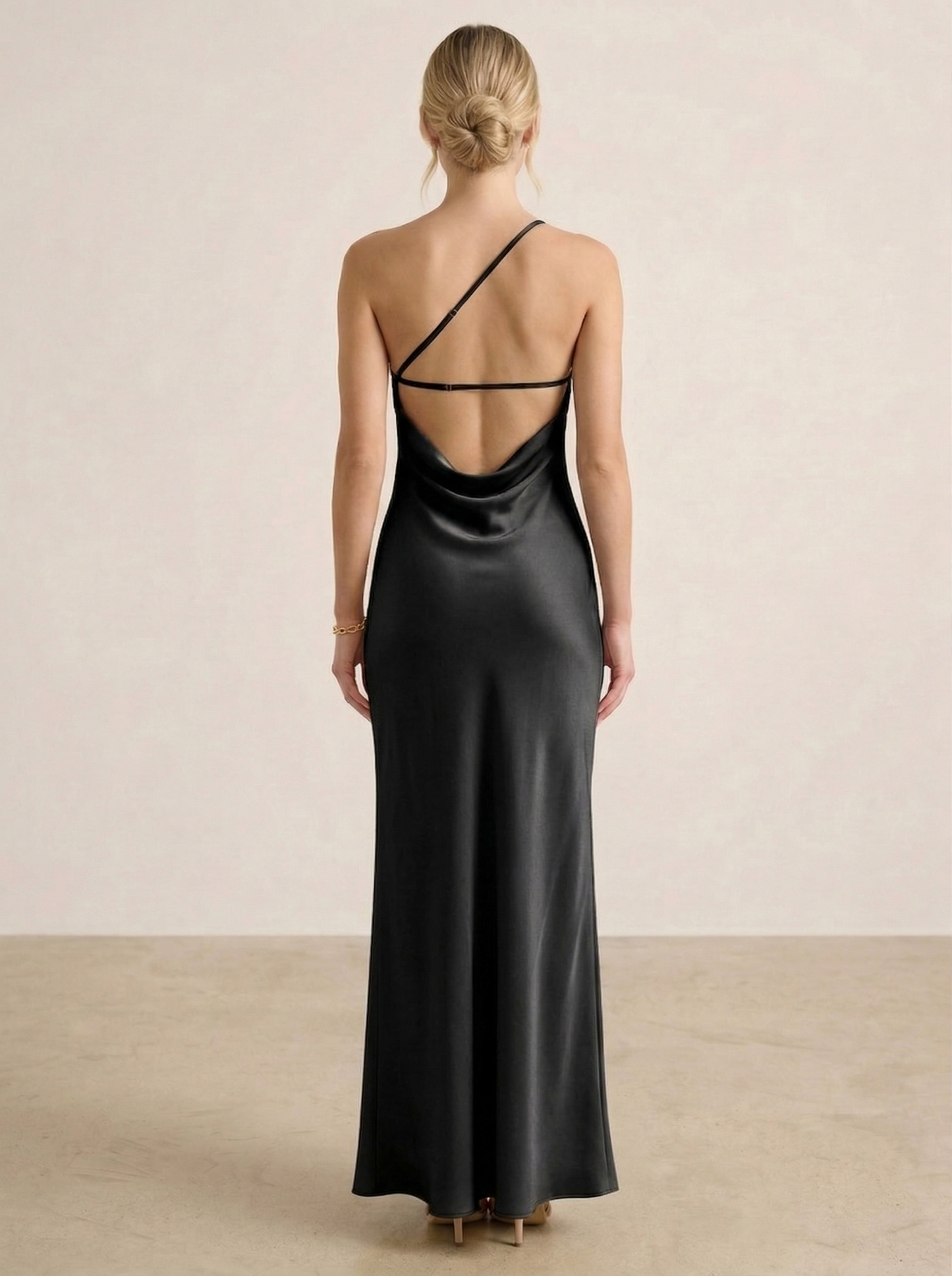 Ruœgy Robe Satinée Longue Asymétrique Femme