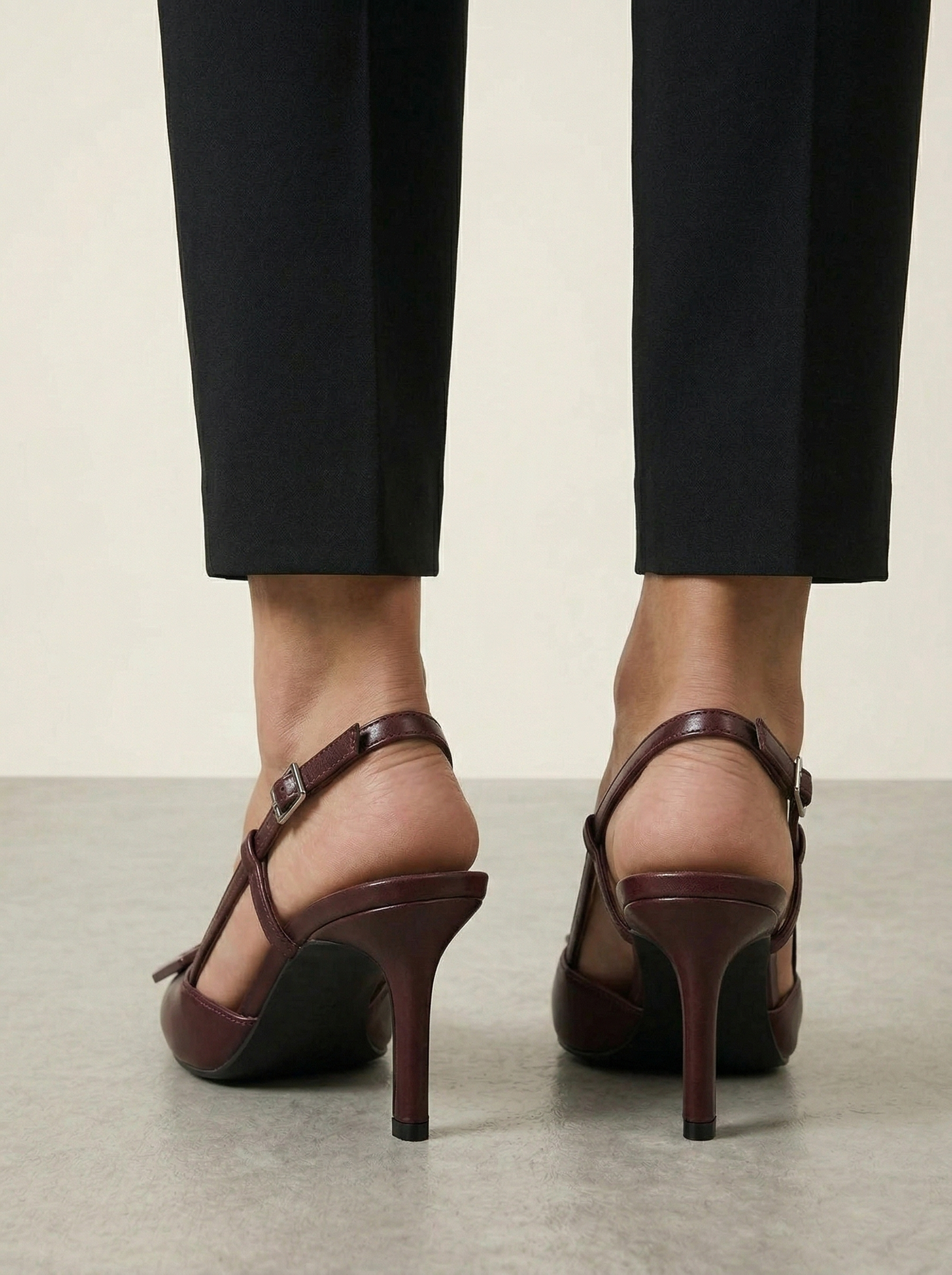 Ruœgy Talons Bride Arrière Bout Pointu Femme
