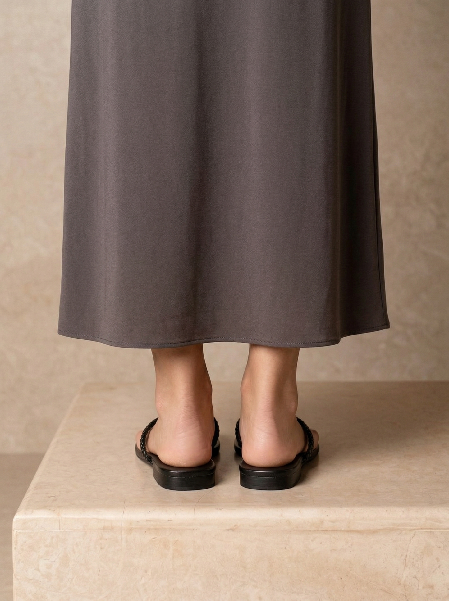Ruœgy Tongs Cuir Bout Carré Femme