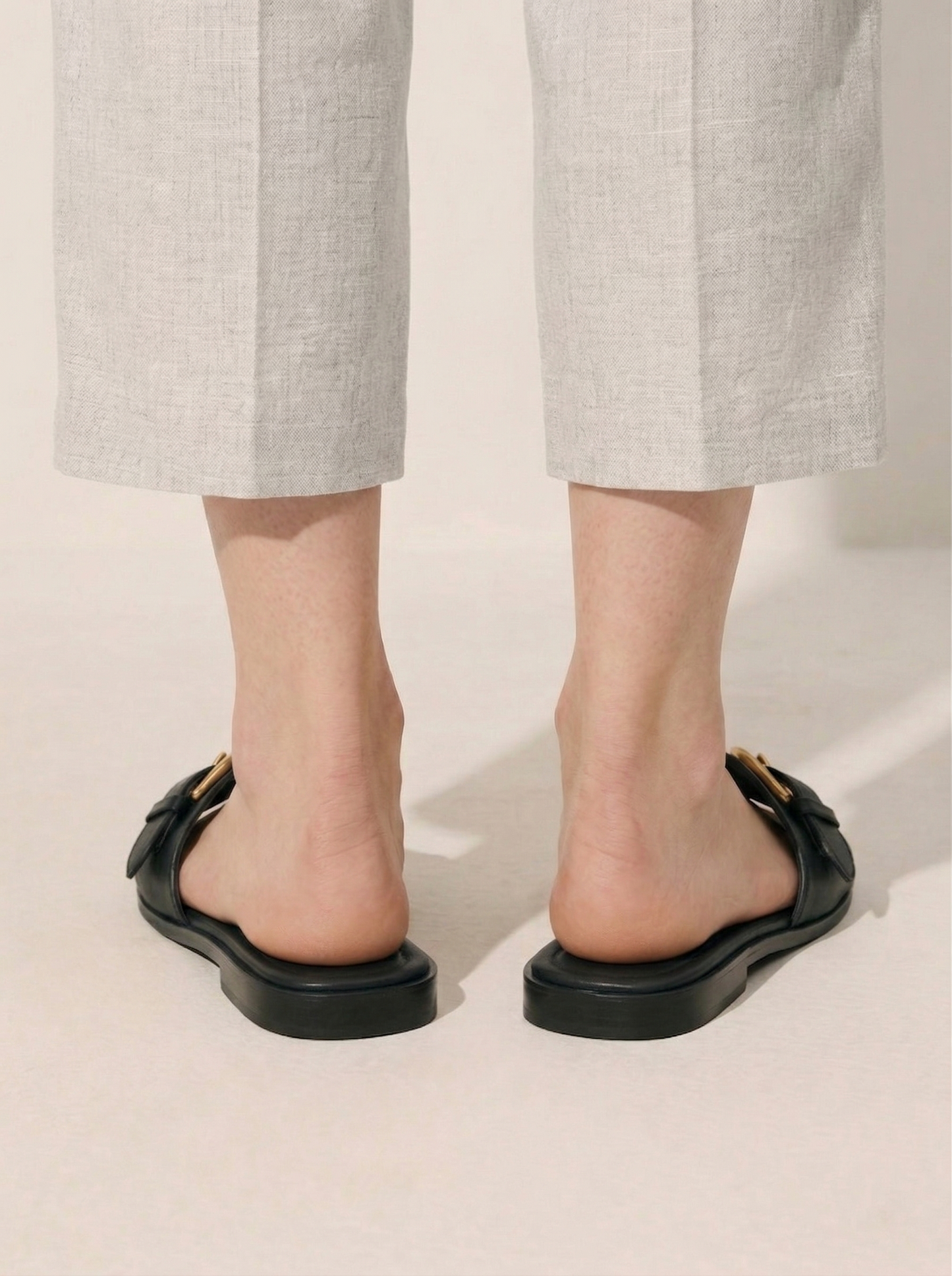 Ruœgy Sandales Plates Cuir Boucle Femme