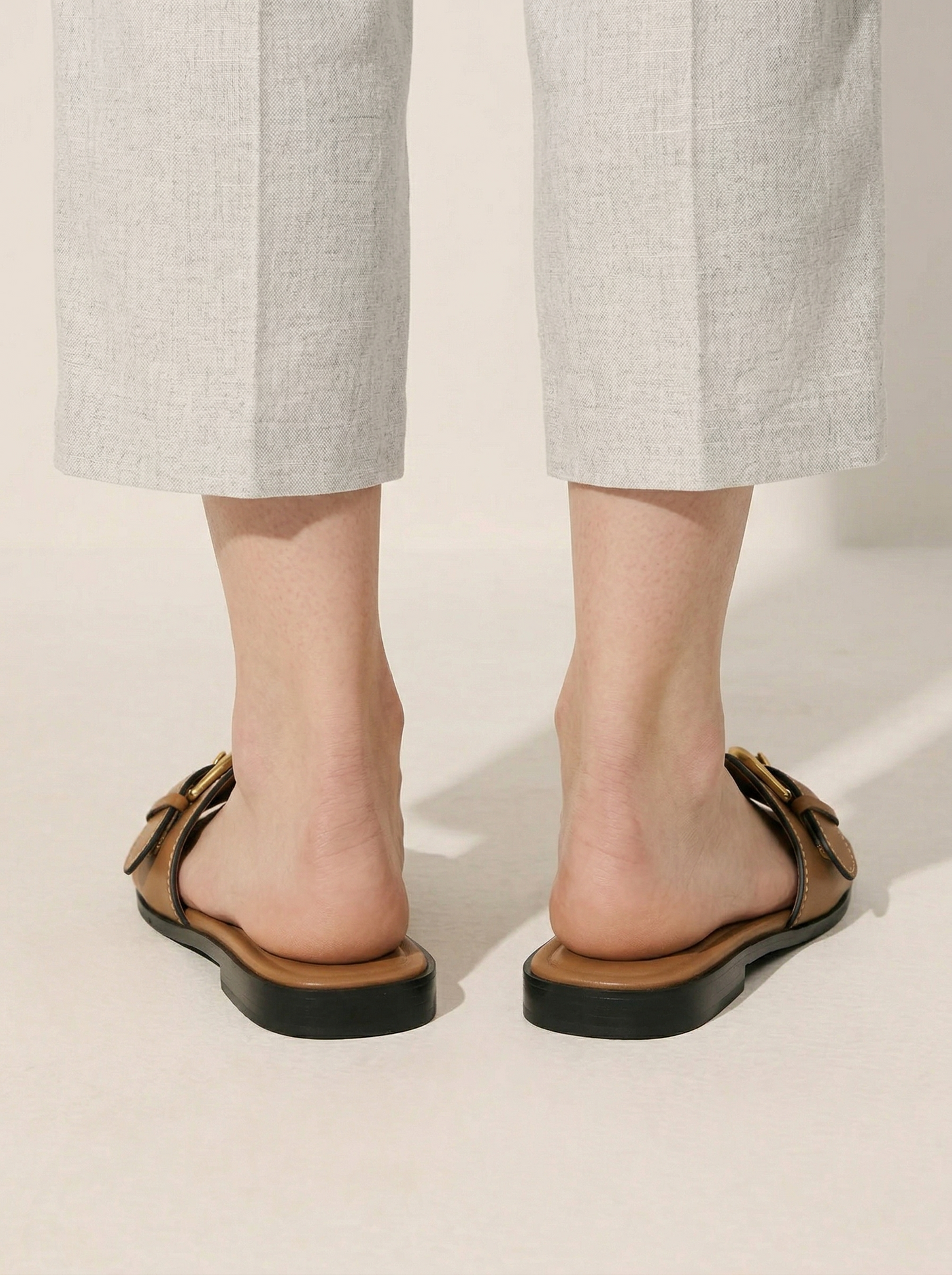 Ruœgy Sandales Plates Cuir Boucle Femme
