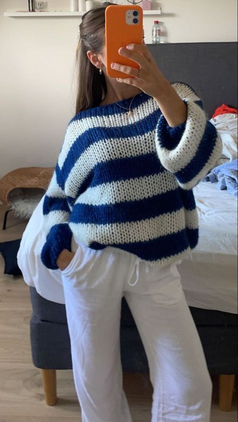 Pull Femme Oversize Rayé Rose en Maille Légère à Poignets Resserrés