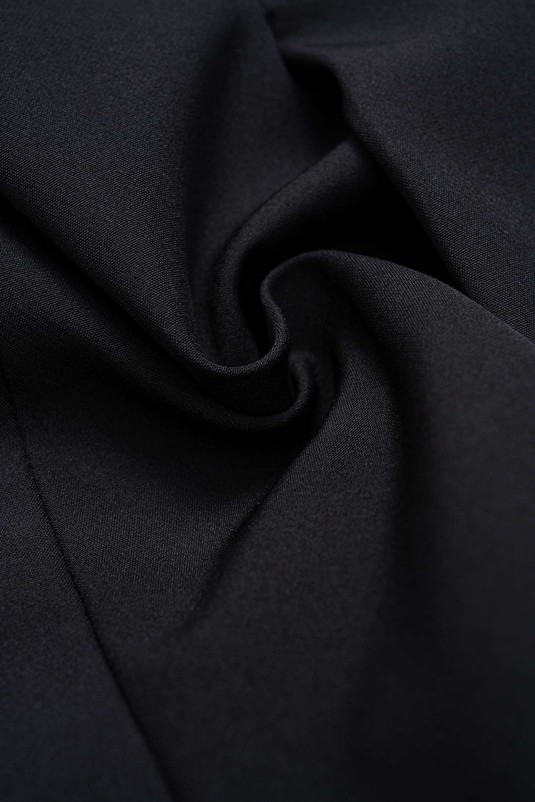 Blazer Femme Asymétrique Cintré à Revers Crantés, Fronces et Ornement Métallique