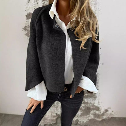 Cape Femme en Mélange de Laine à Fermeture Frontale et Coupe Fluide