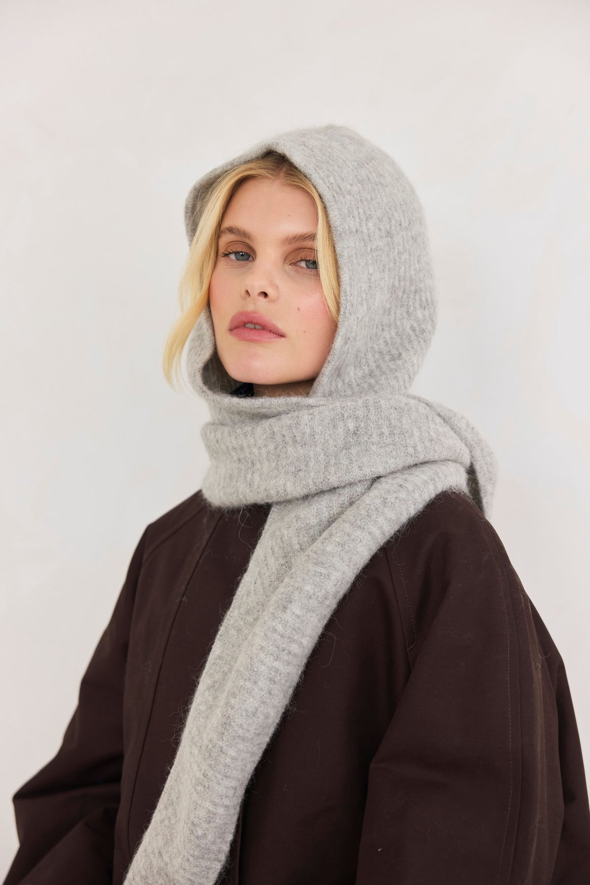 Écharpe à Capuche Grise en Alpaga Unisexe
